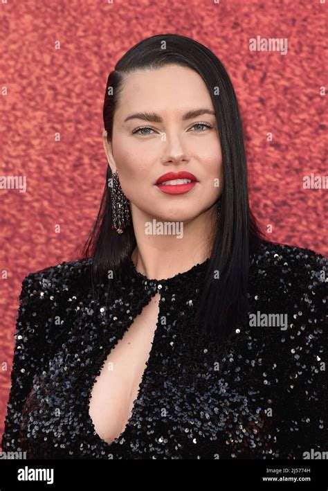 adriana lima 2022 pics.